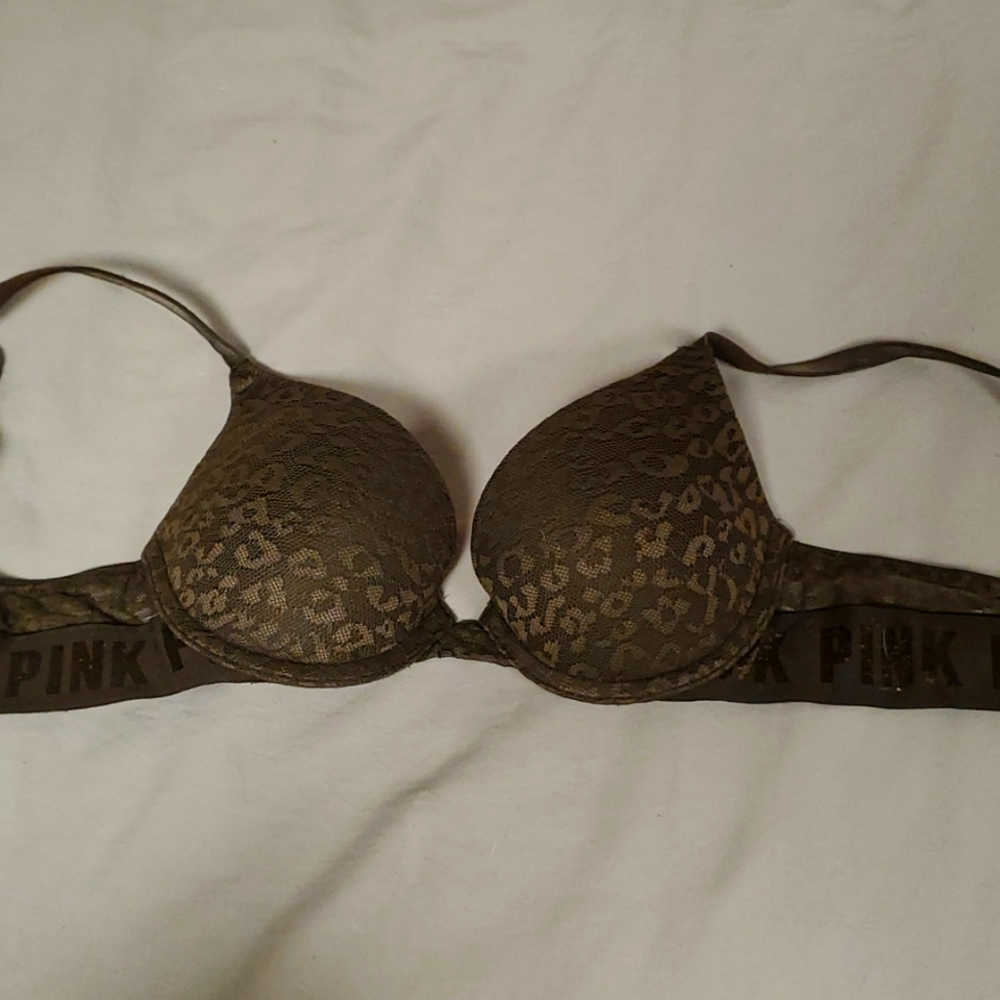 VS PINK Wear Everywhere Push-up bra 32A lace army green